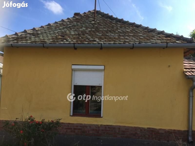 Szentesi eladó 94 nm-es ház