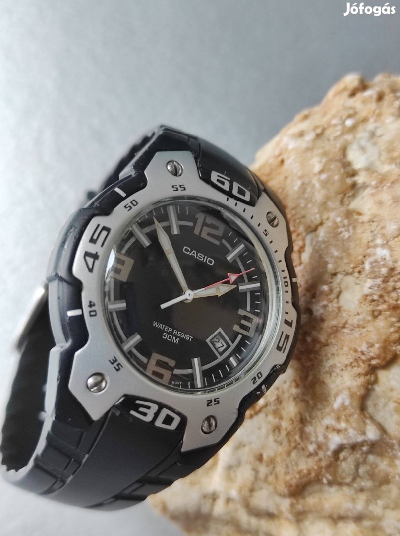 Szép Casio quartz 50m karóra