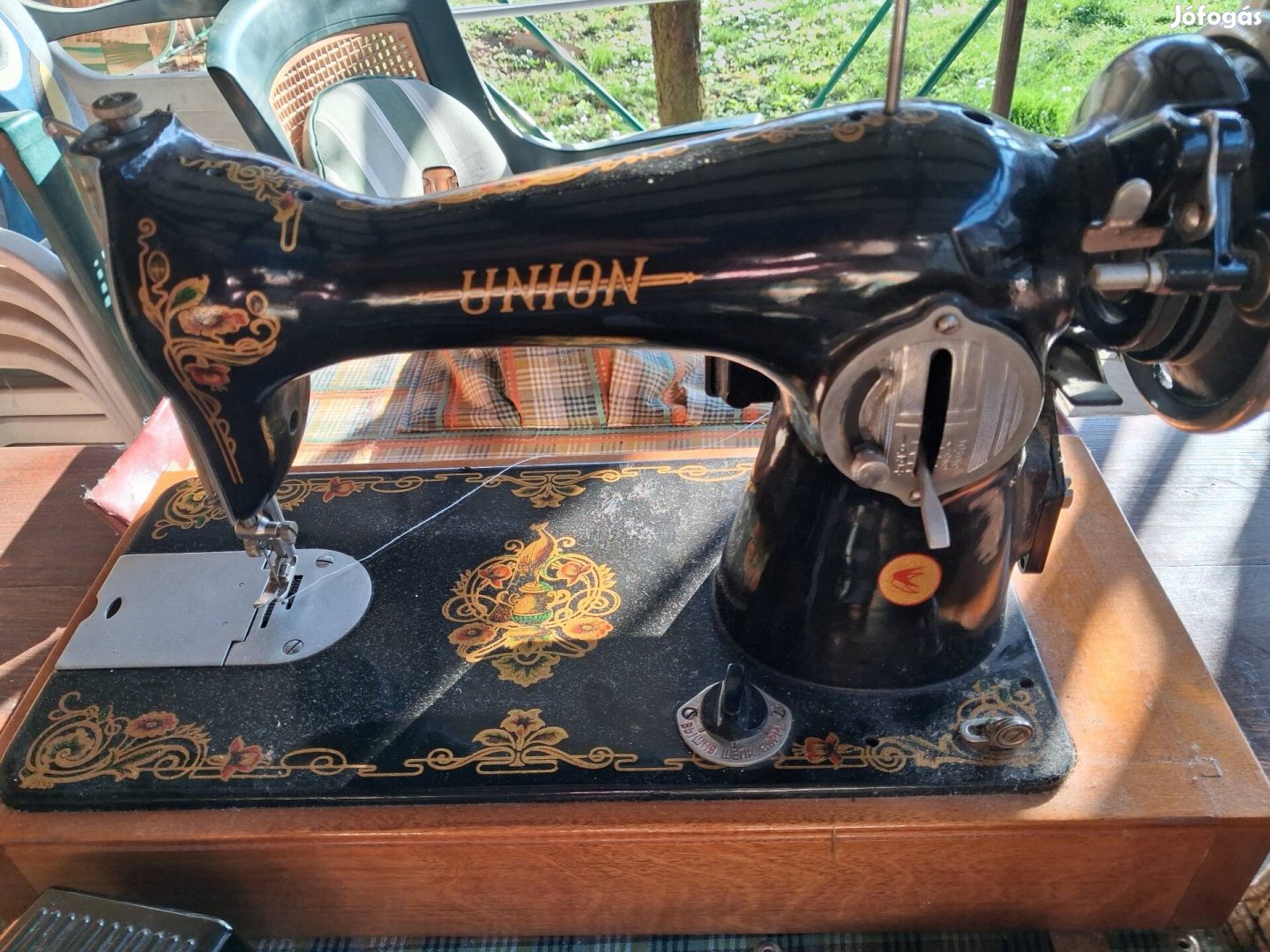 Szép állapotban lévő varrógép