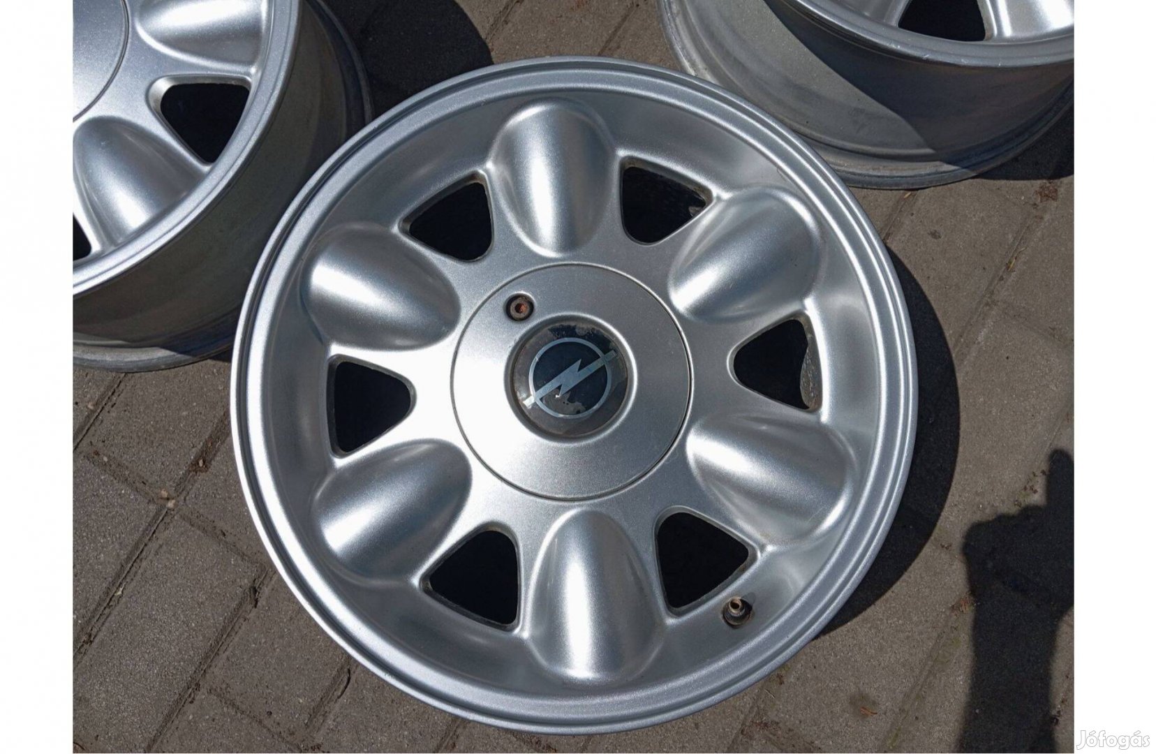 Szép állapotú 5x110-es Opel alufelni garnitúra Intra 7jx15 Et33