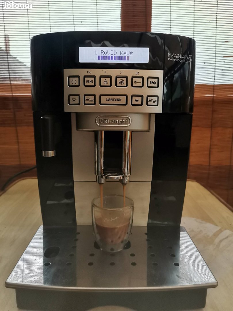 Szép állapotú Delonghi chappuchino kávéfőző 