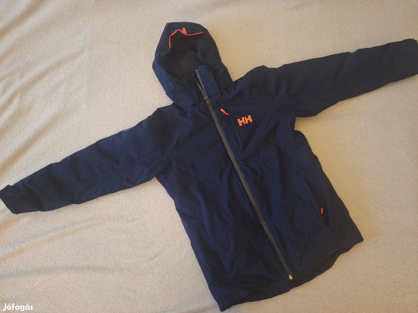 Szép állapotú Helly Hansen junior 152-es sídzseki eladó