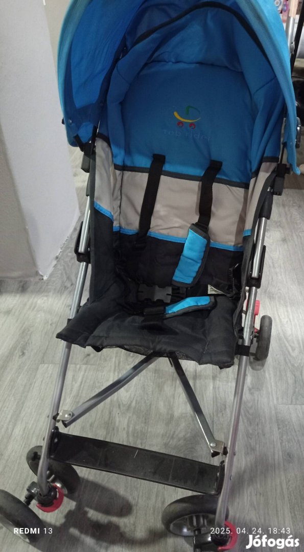 Szép állapotú fiú sport babakocsi 