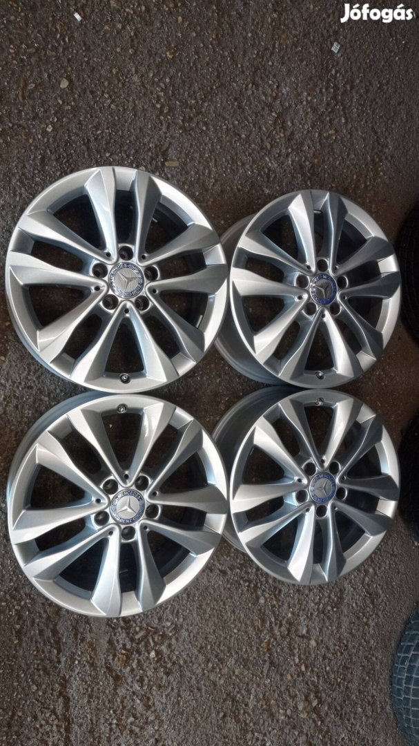 Szép állapotú használt 17 colos 5x112 lyukosztású Mercedes Gyári