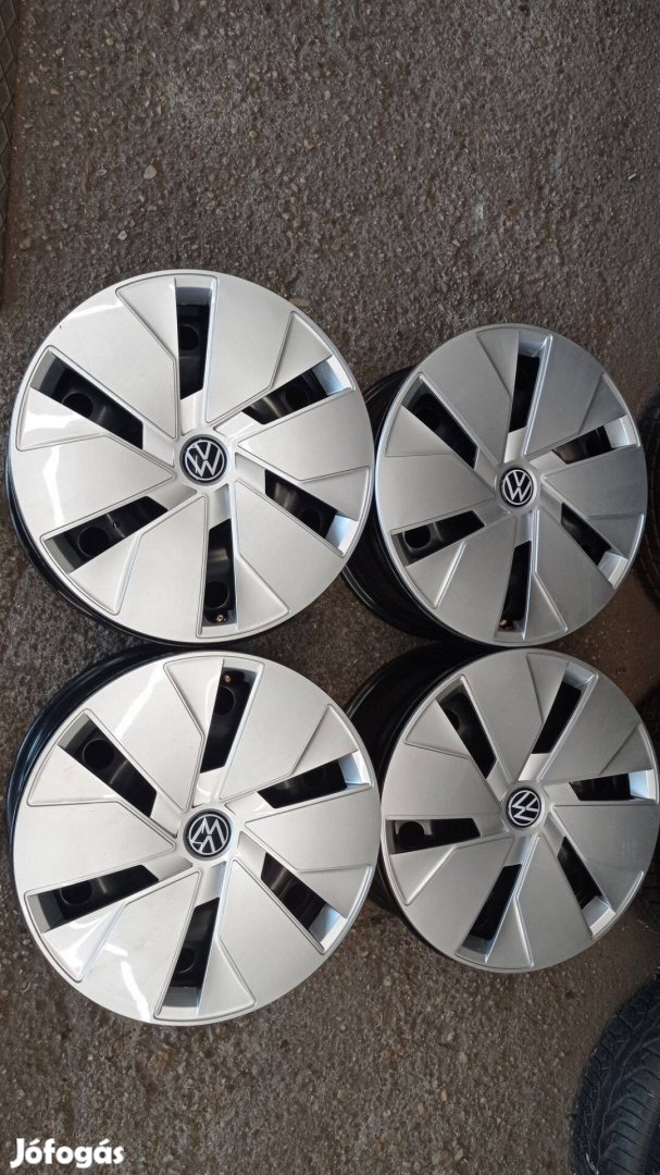 Szép állapotú használt Gyári Volkswagen 5x112 lyukosztású 18 colos