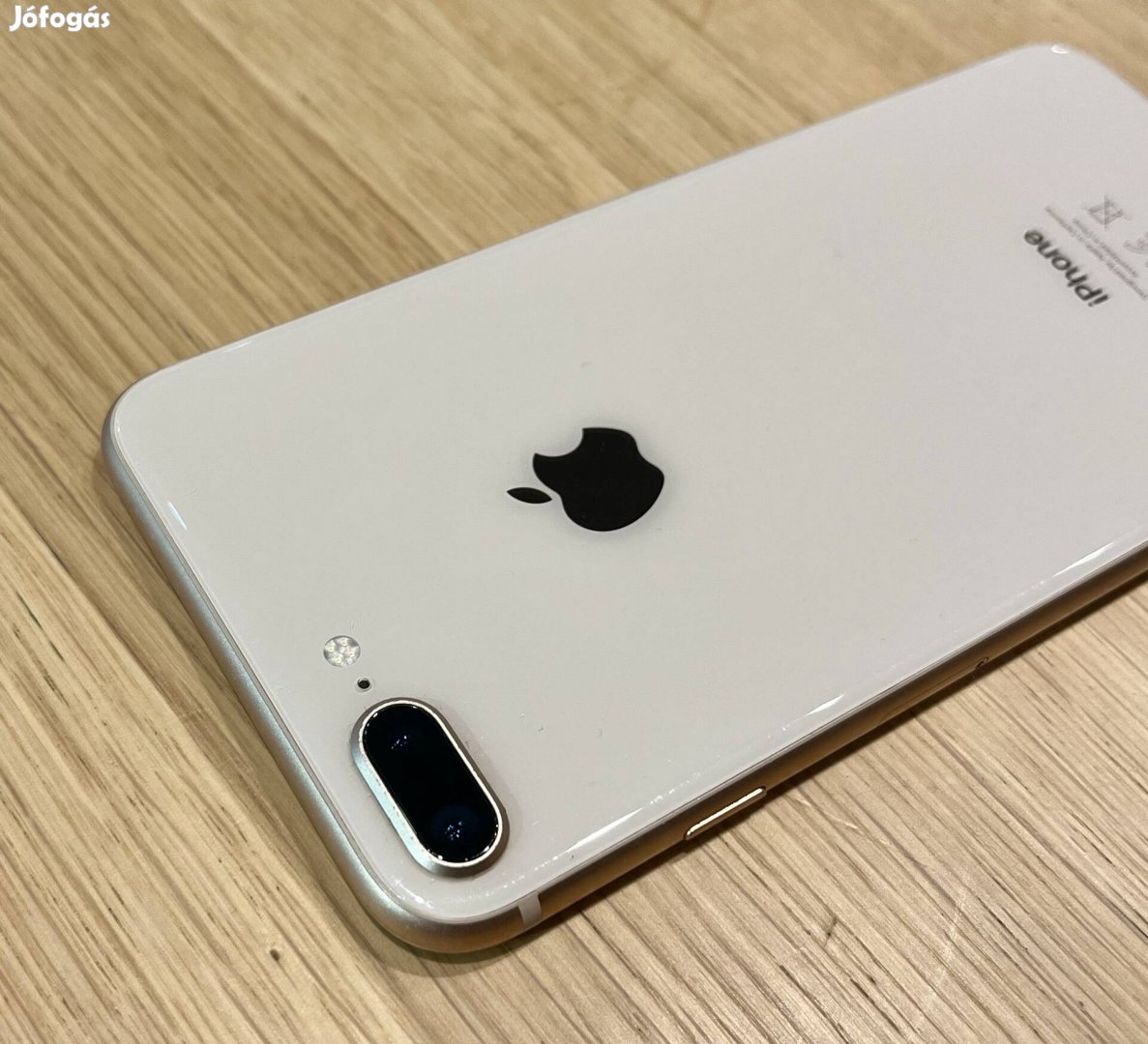 Szép állapotú iphone 8 Plus eladó