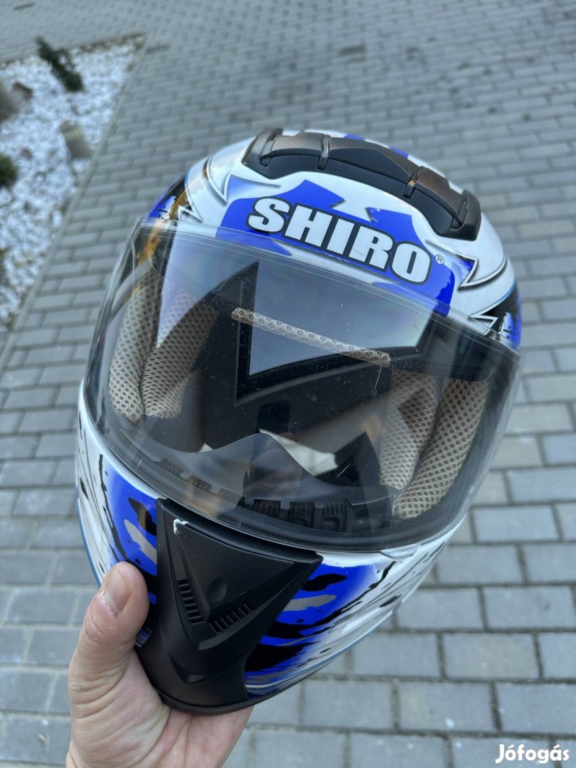 Szép allapotú motoros sisak méret:S