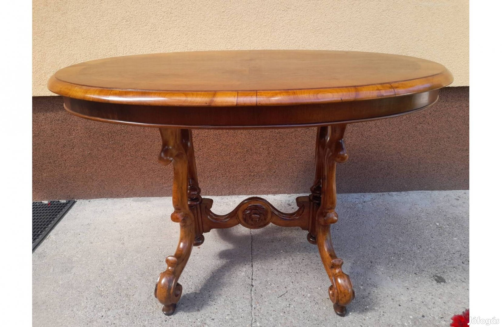 Szép antik,régi cseresznye fából készült asztal