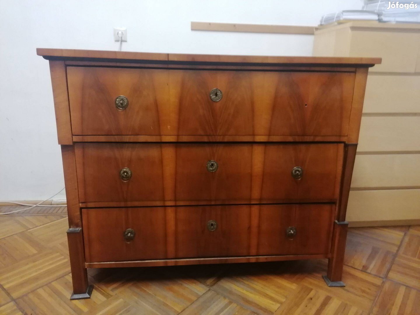 Szép biedermeier komód