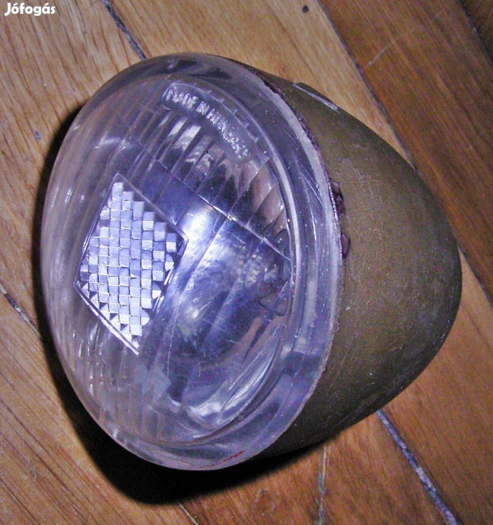 Szép csepp alakú magyar gyártmányú Csepel első lámpa eladó