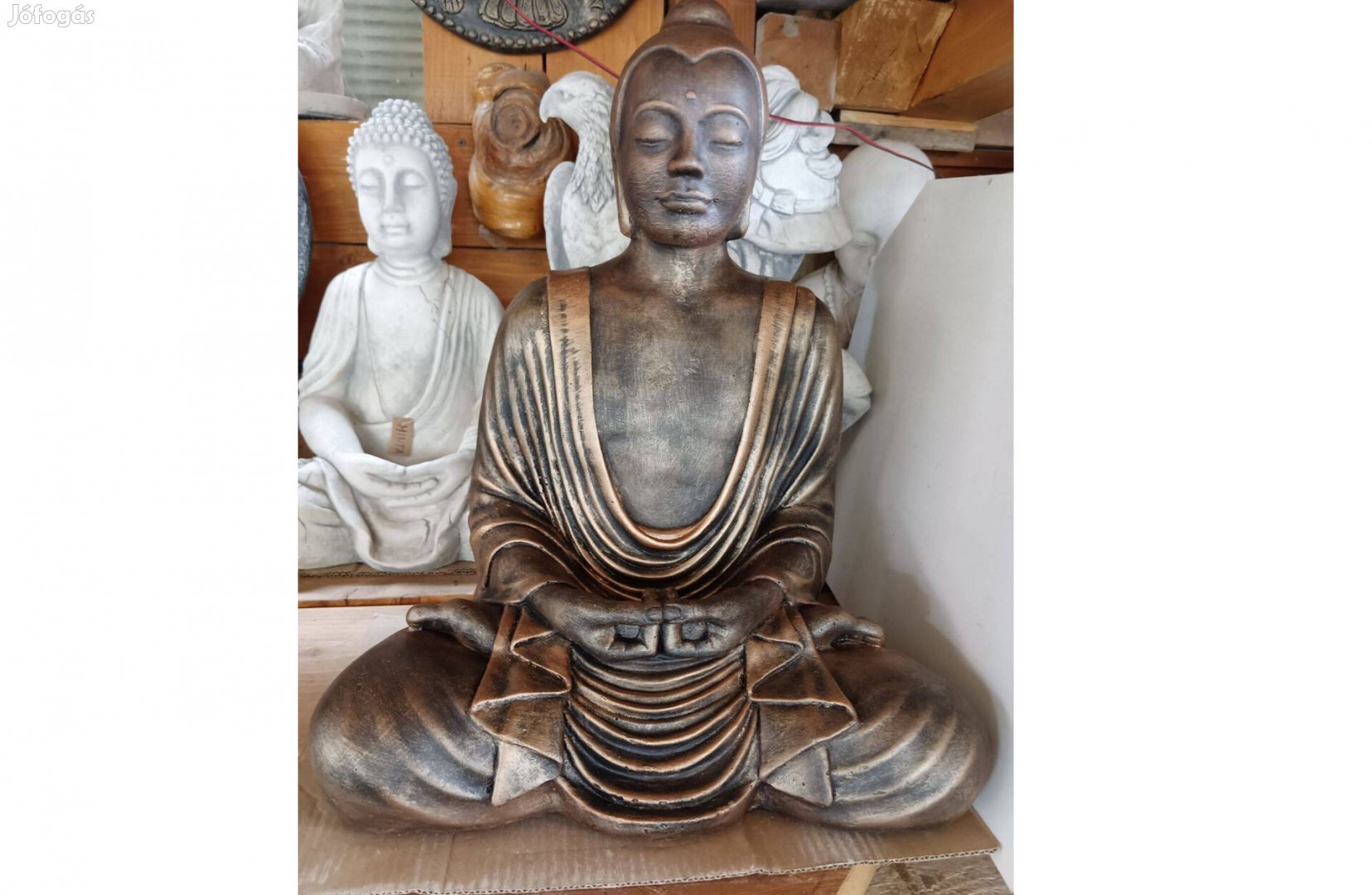 Szép egyedi Bronz ozott Buddha kerti kő szobor 50cm Fagyálló műkő