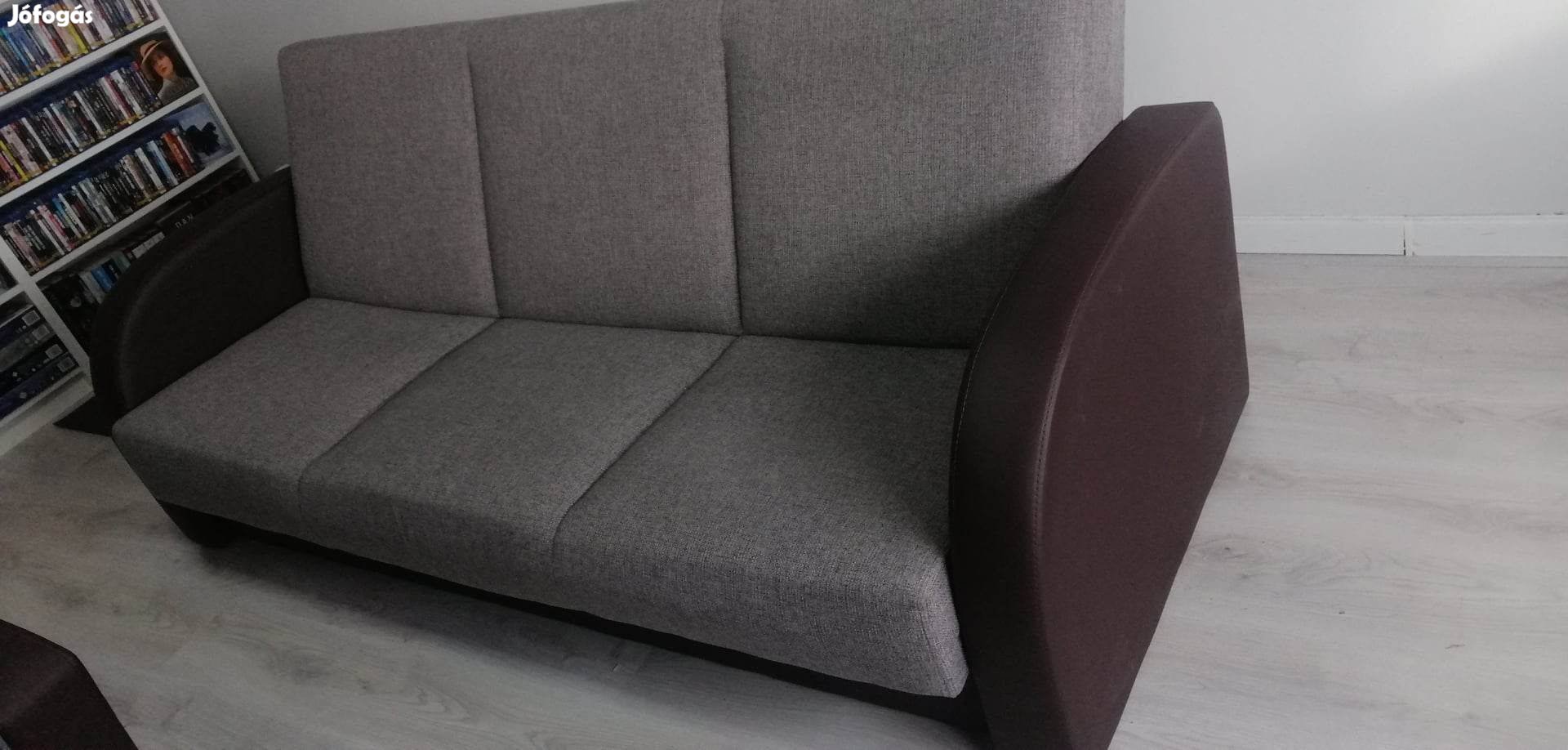 Szép kanapé fotellel (újszerű) eladó Csepelen