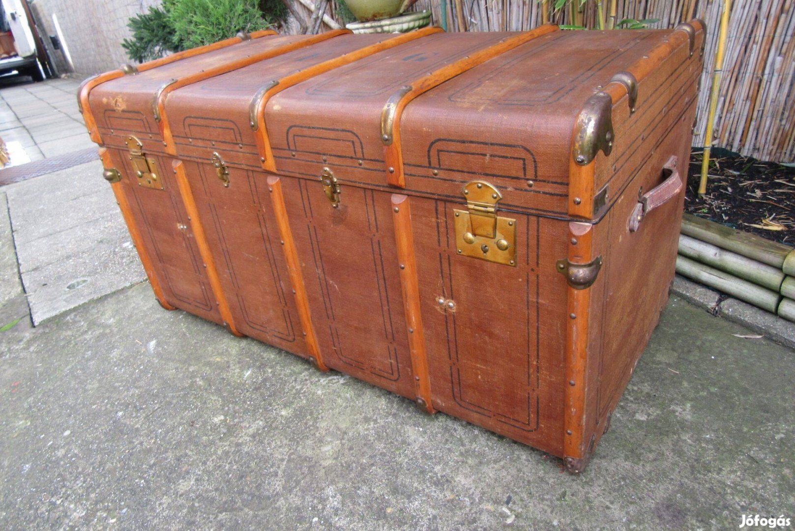 Szép régi nagy utazó bőrönd - hajó koffer - 110 cm széles