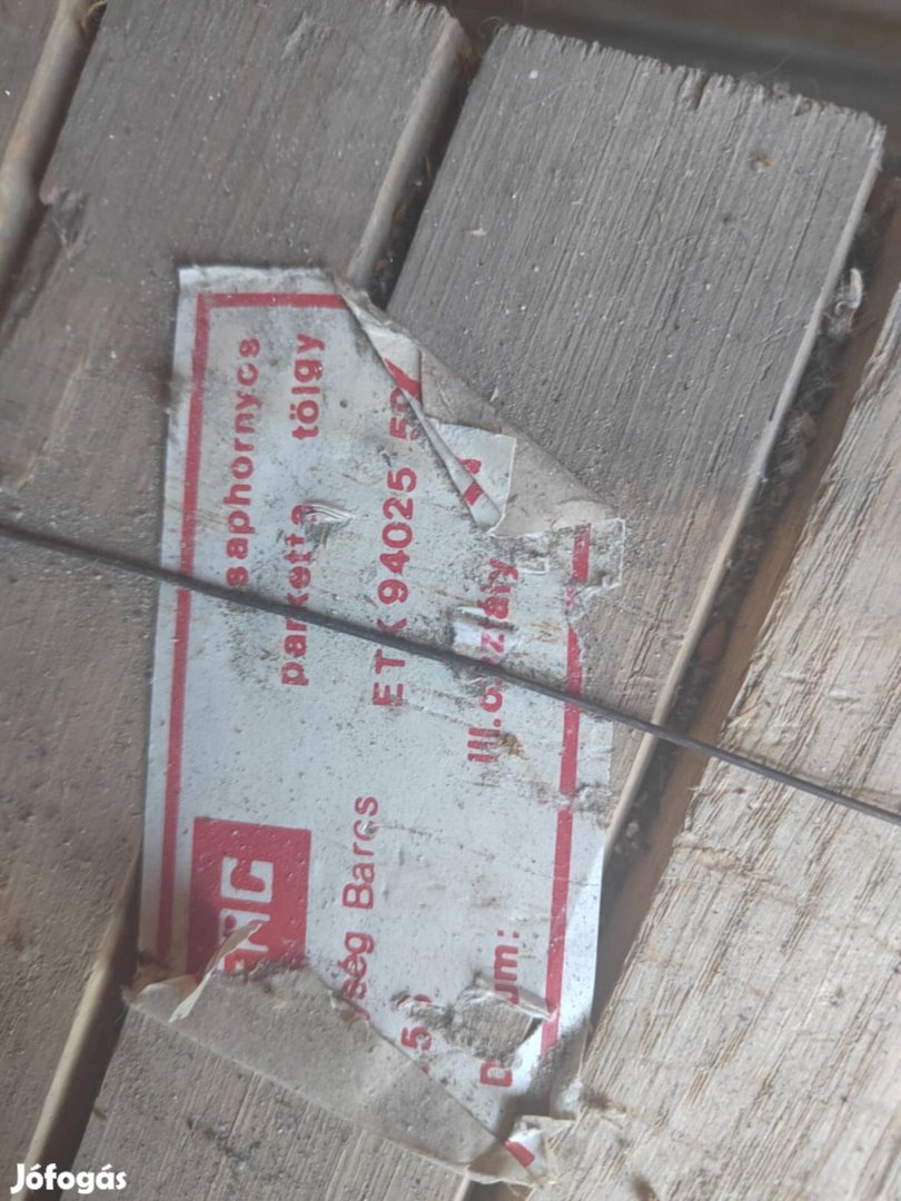 Szép tölgy parketta eladó 