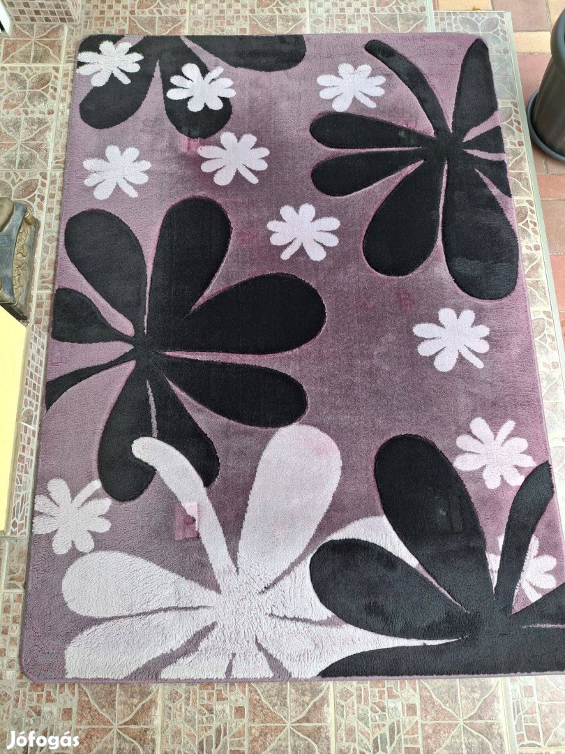 Szép újszerű állapotú szőnyeg120x170cm eladó Bükfürdőn