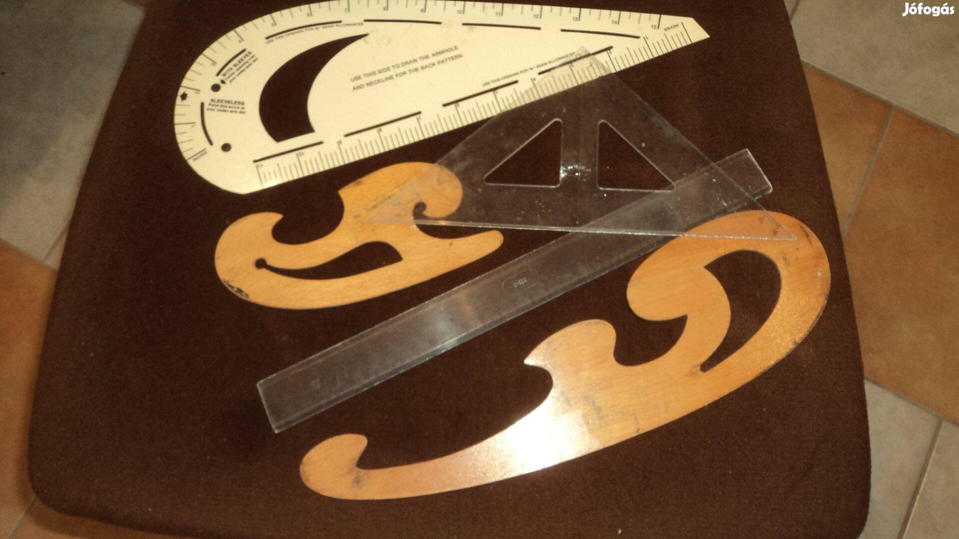 Szerkesztő vonalzók