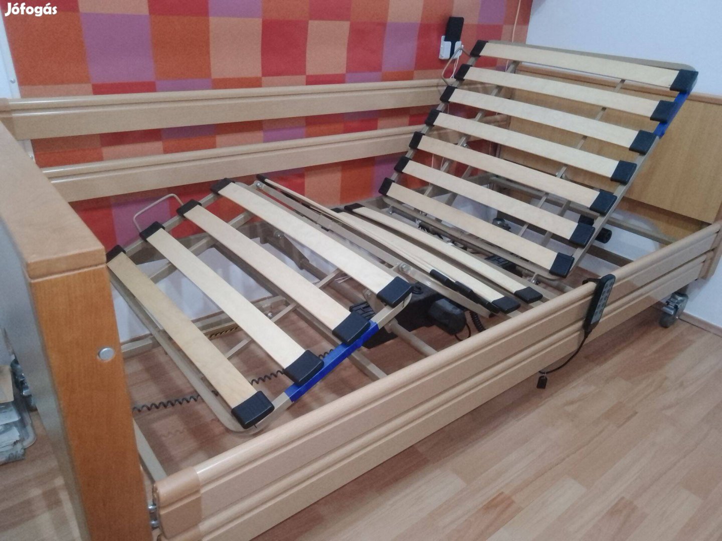 Szétszedhető motoros betegágy eladó
