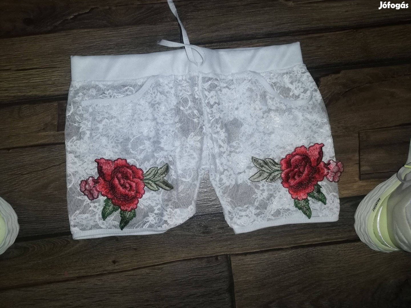 Szexi virágmintás fehér csupa csipkés hálónadrág