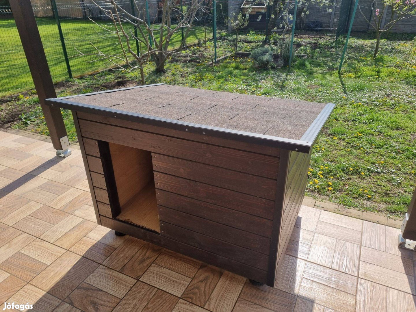 Szigetelt kutyaól kis-közepes testű kutyának