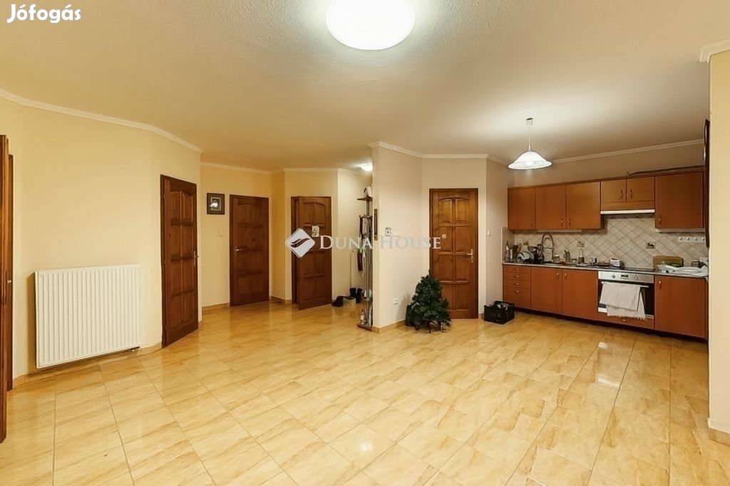 Szigethalomi 66 nm-es ház eladó