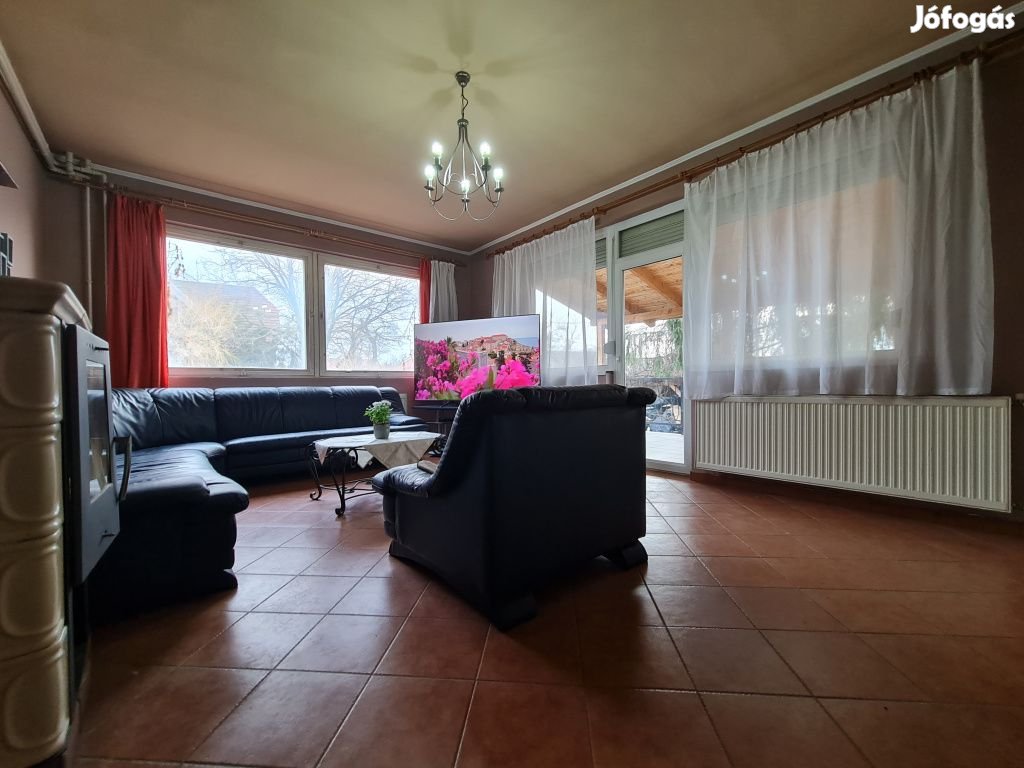 Szigetszentmiklós, Boglya utca, 170 m2-es, családi ház, 62