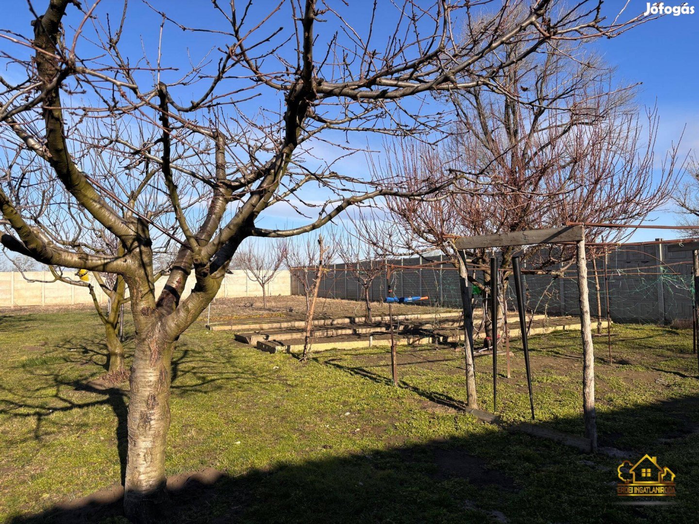 Szigetszentmiklóson gazdálkodásra, állattartásra alkalmas