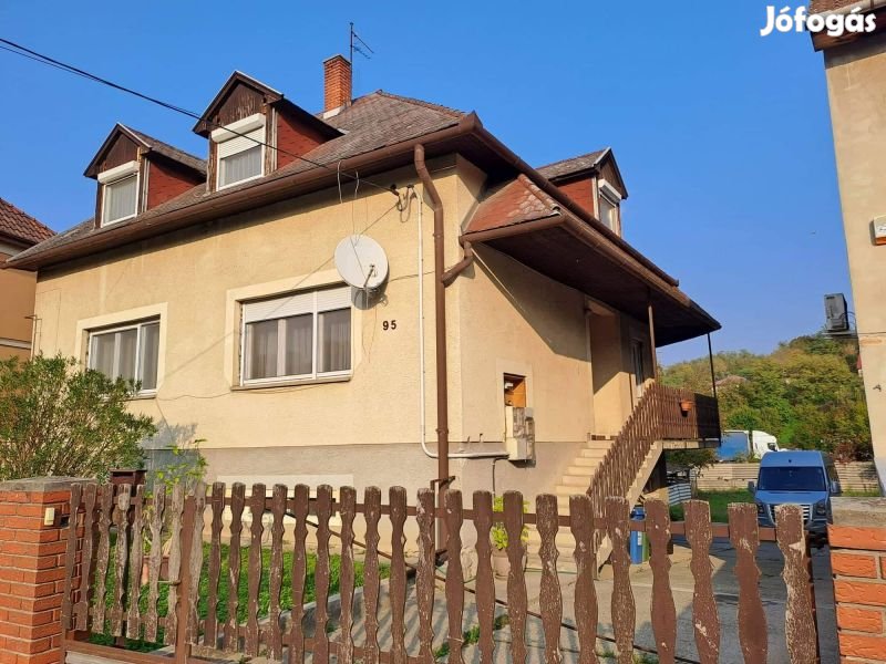 Szigetvári utcai családi ház