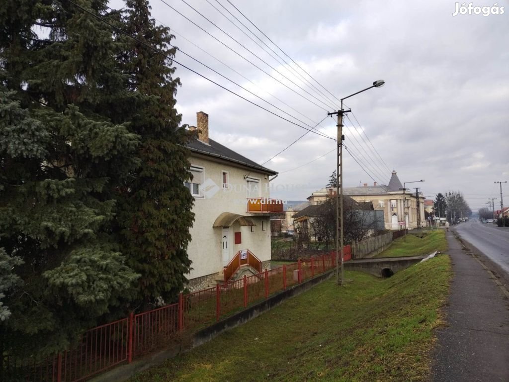 Szikszói 185 nm-es ház eladó