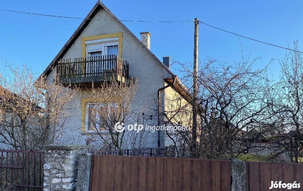 Szikszón felújítandó családi ház