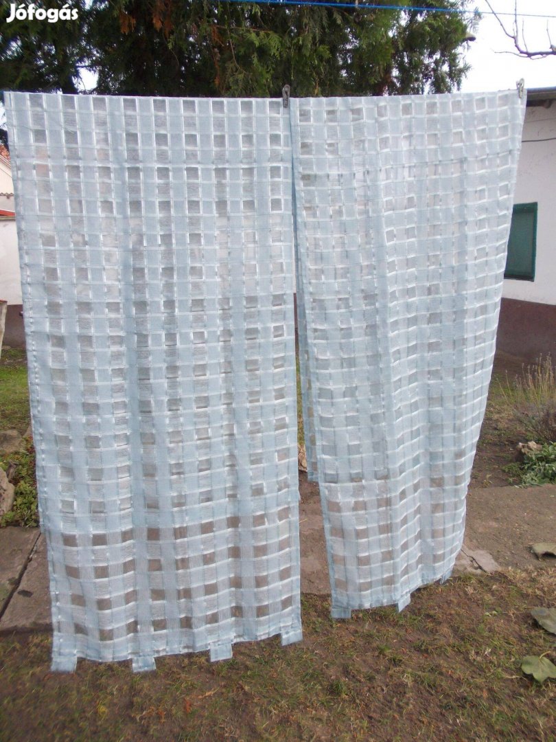 Színes függönyök egyben