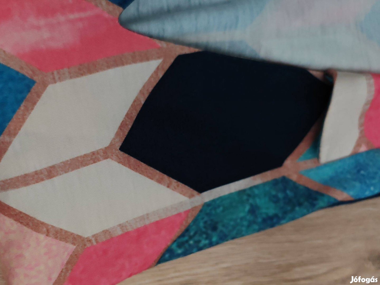 Színes női felsőrész