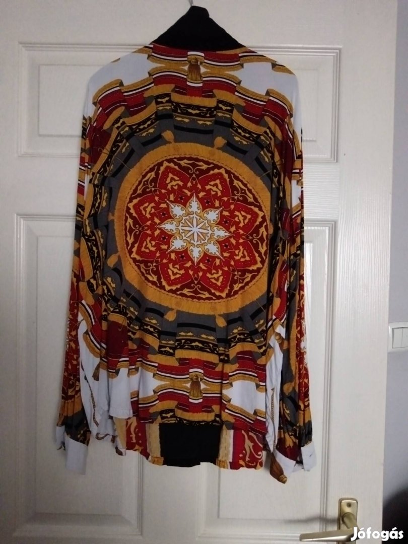 Színes vidám blúz