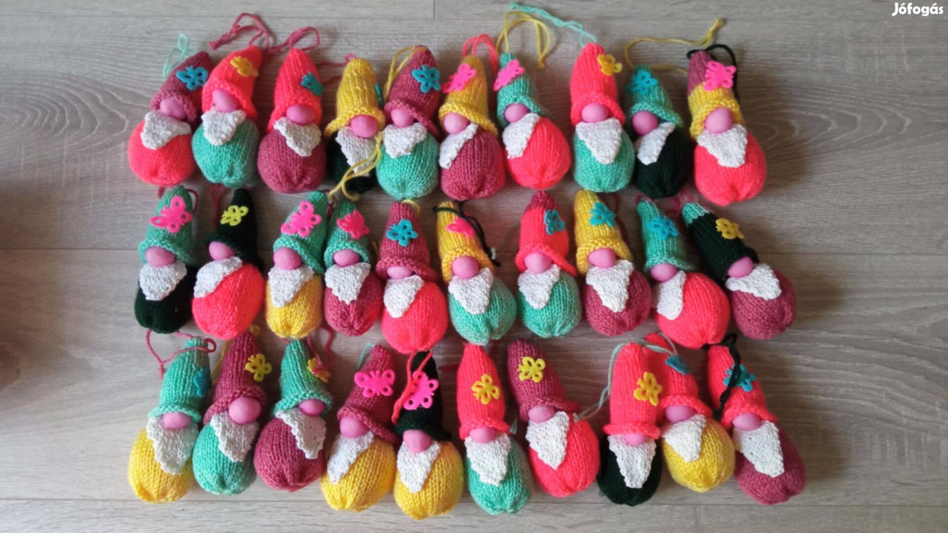 Színes vidám tavaszi manó 350 Ft