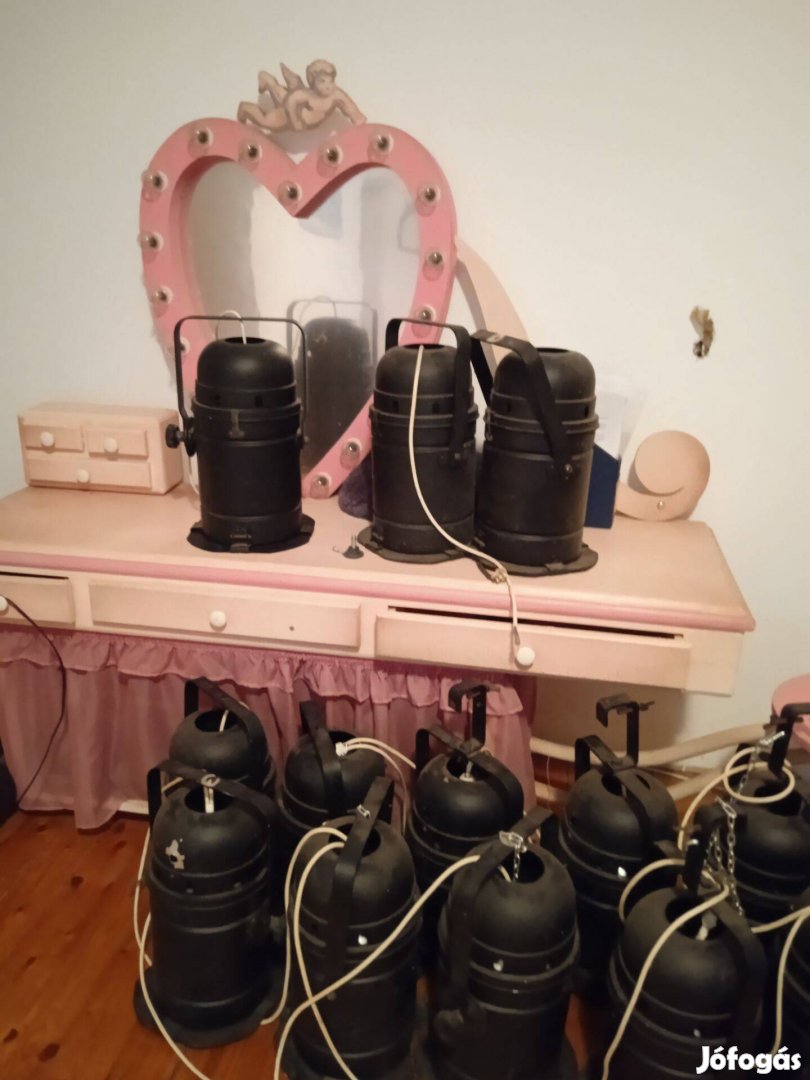 Színházi reflektor