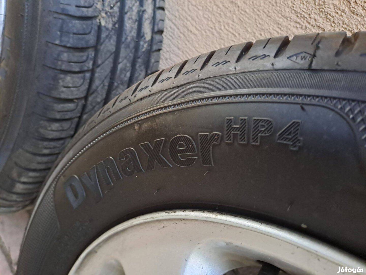 Szinte Új Nyári Gumi - 195/65 R15 Kleber Dynaxer HP4 DOT4823