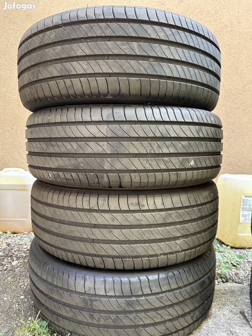 Szinte új 215/55R17 215/55 R17 94V Michelin Primacy 4 S1 nyári gumi