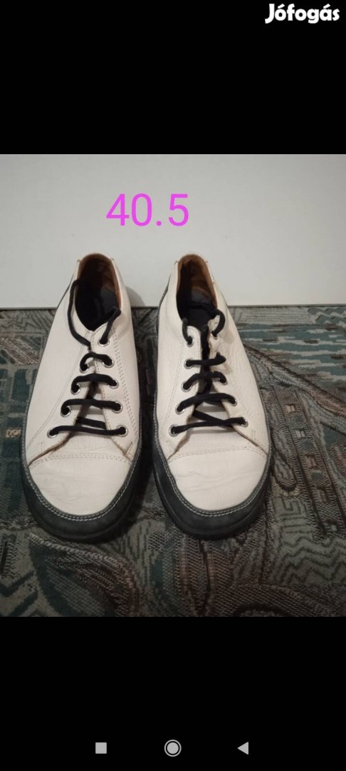 Szinte új 40.5 fehér bőrcipő 