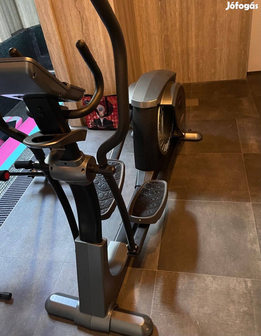 Szinte új BH Fitness Khronos G260 elliptikus tréner eladó