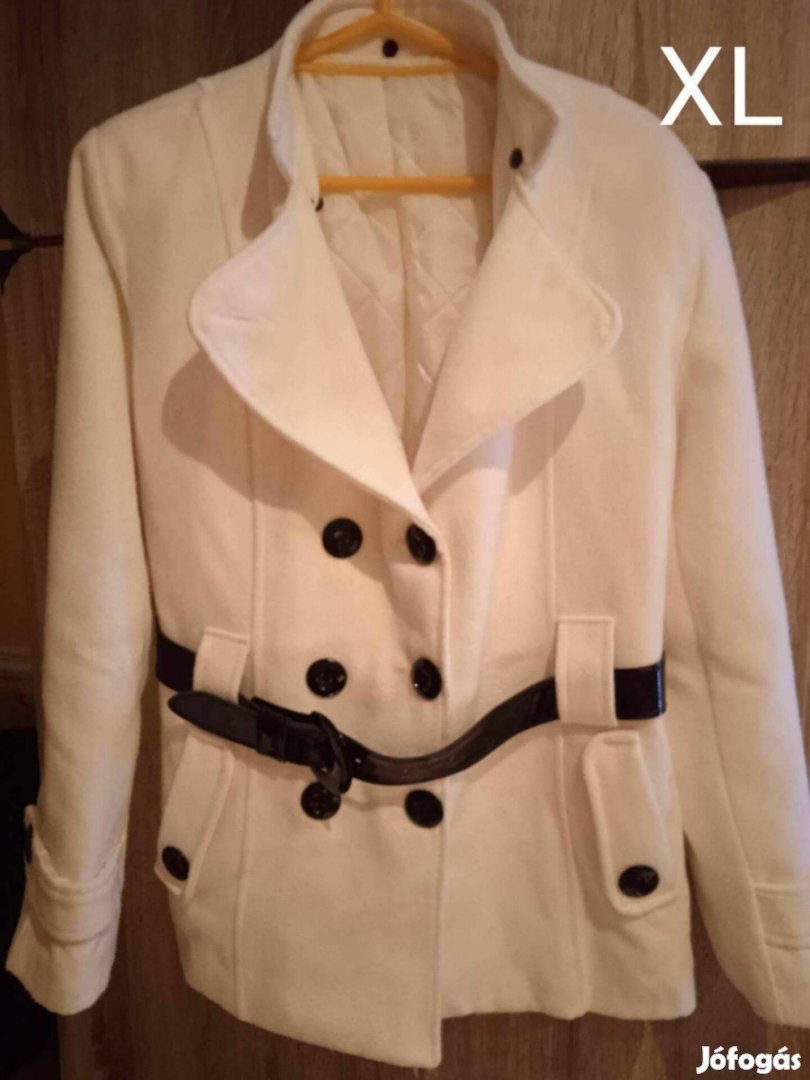 Szinte új XL es csuklyás női szövetkabát