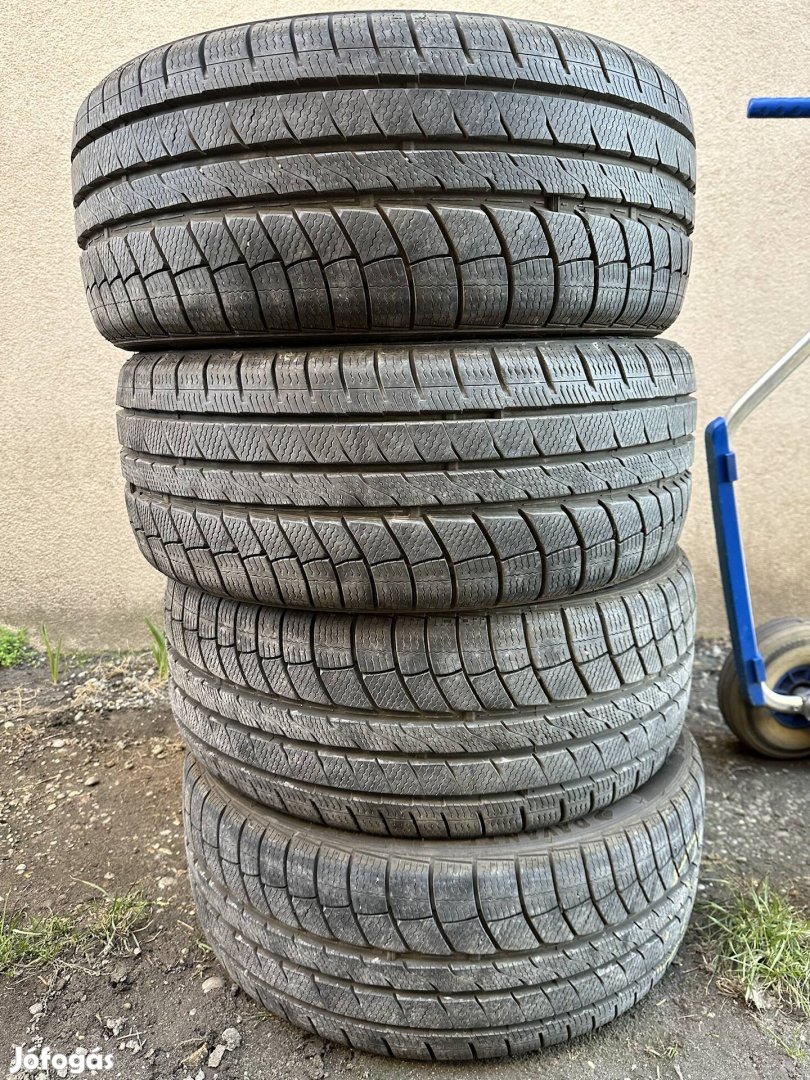 Szinte új! Téli gumi 245/40R19 XL Davanti 245/40 R19
