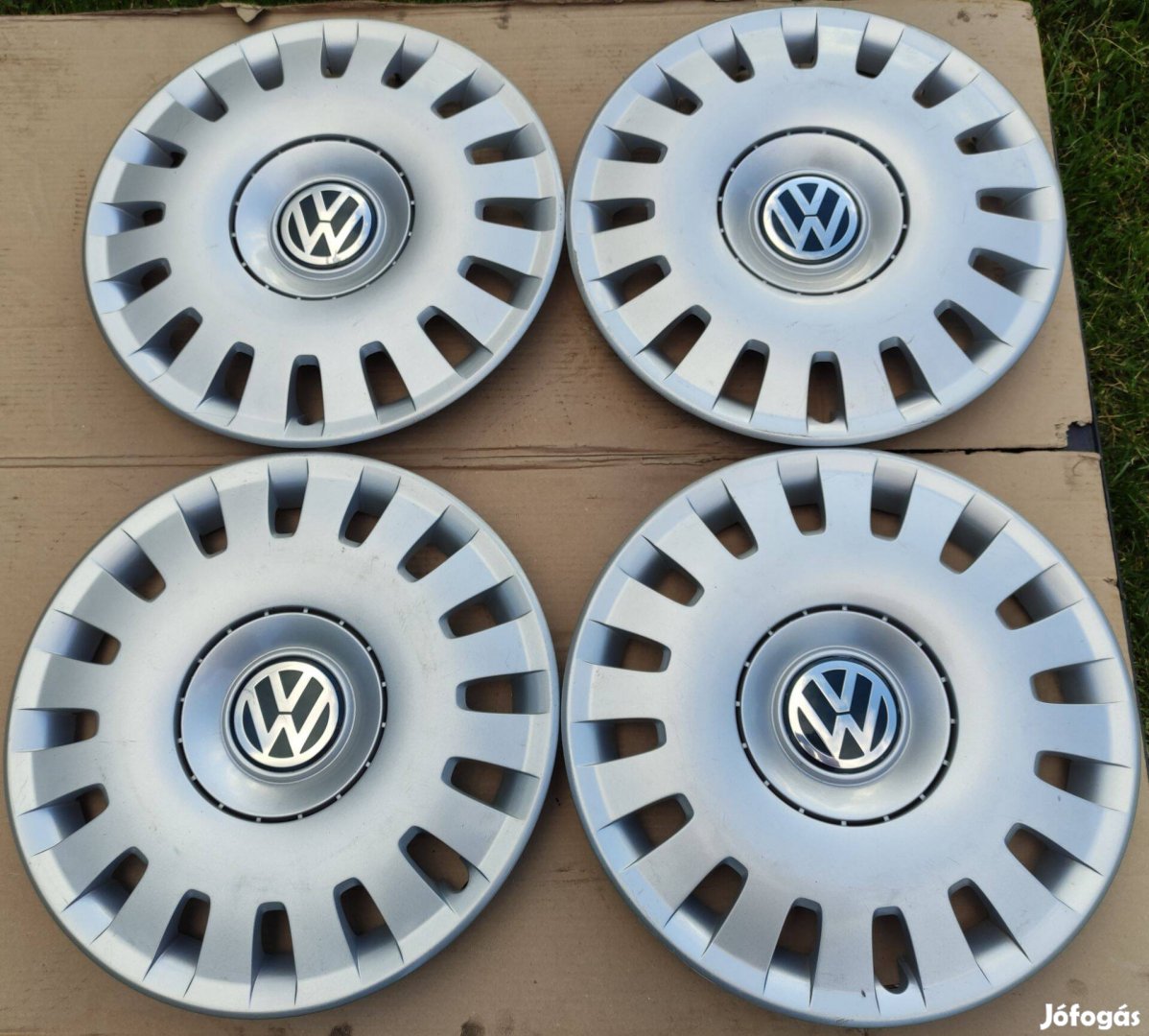 Szinte új gyári VW R16 16 " colos hibátlan dísztárcsa olcsón eladó!