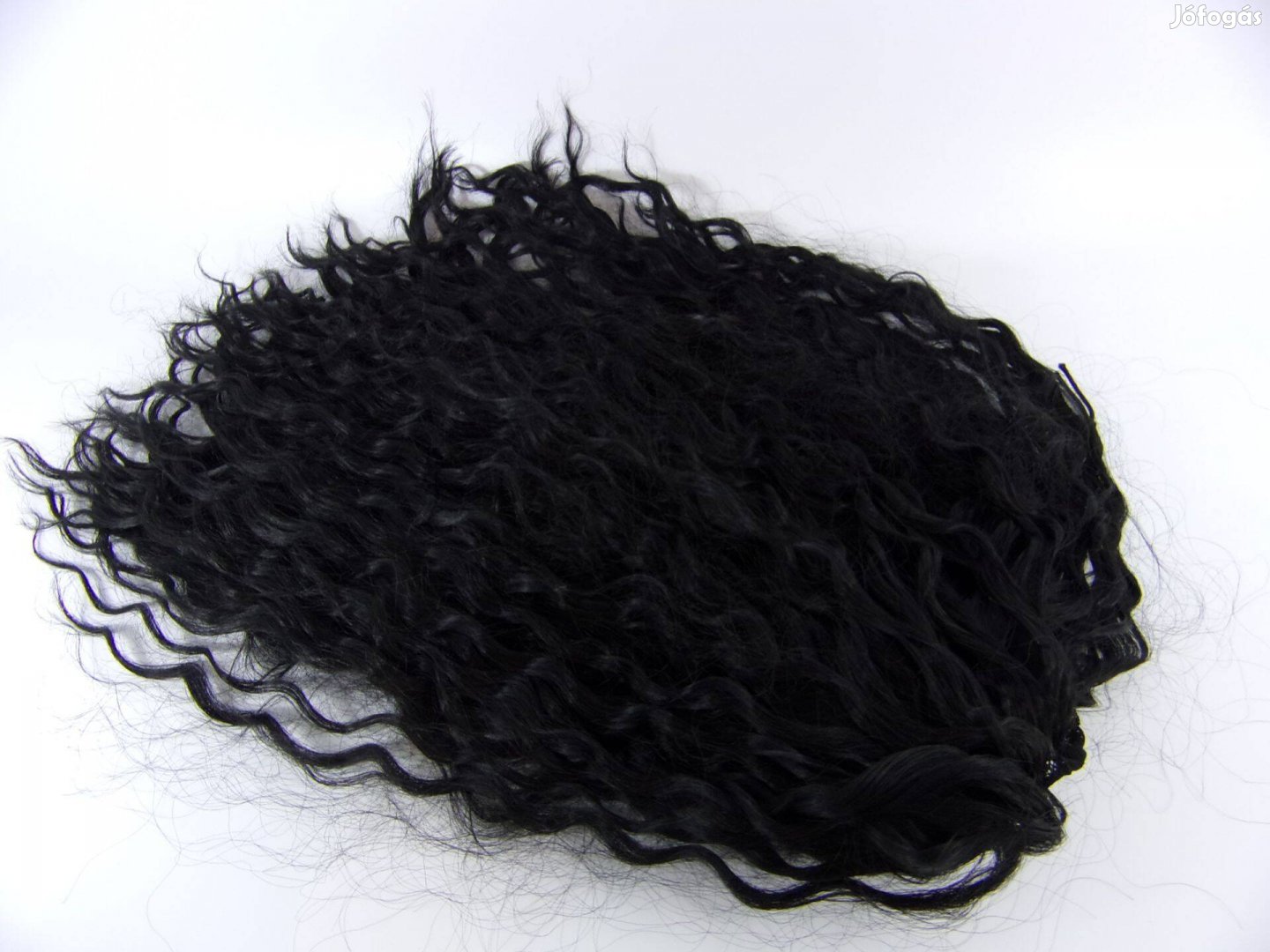 Szintetikus hosszú fekete hullámosított göndör haj paróka