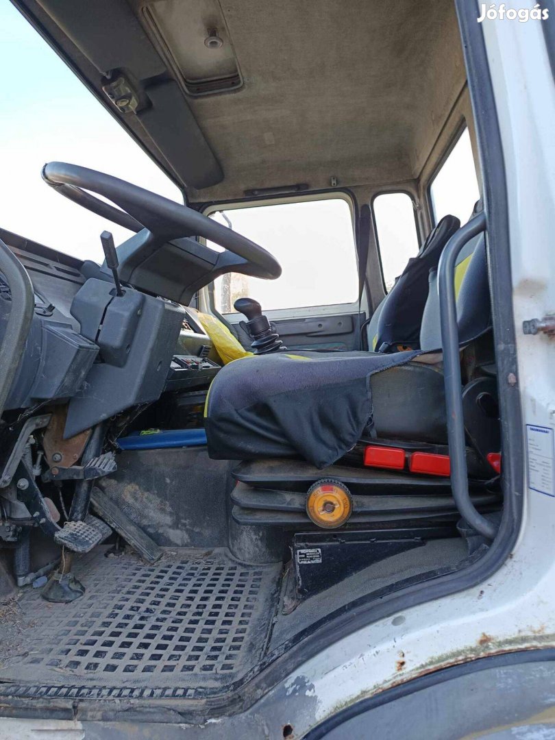 Szisztok eladó használt renault teherautó