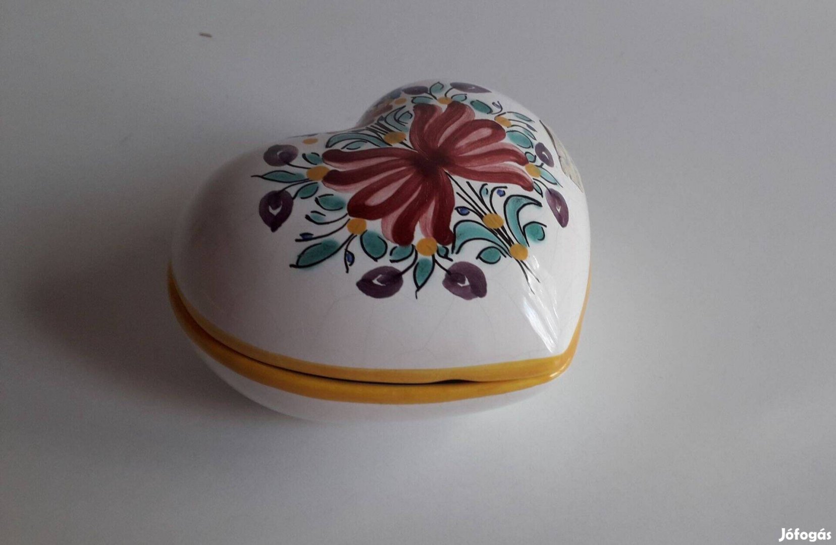 Szív alakú szlovák porcelán bonbonier ékszertartó 10106 cm_