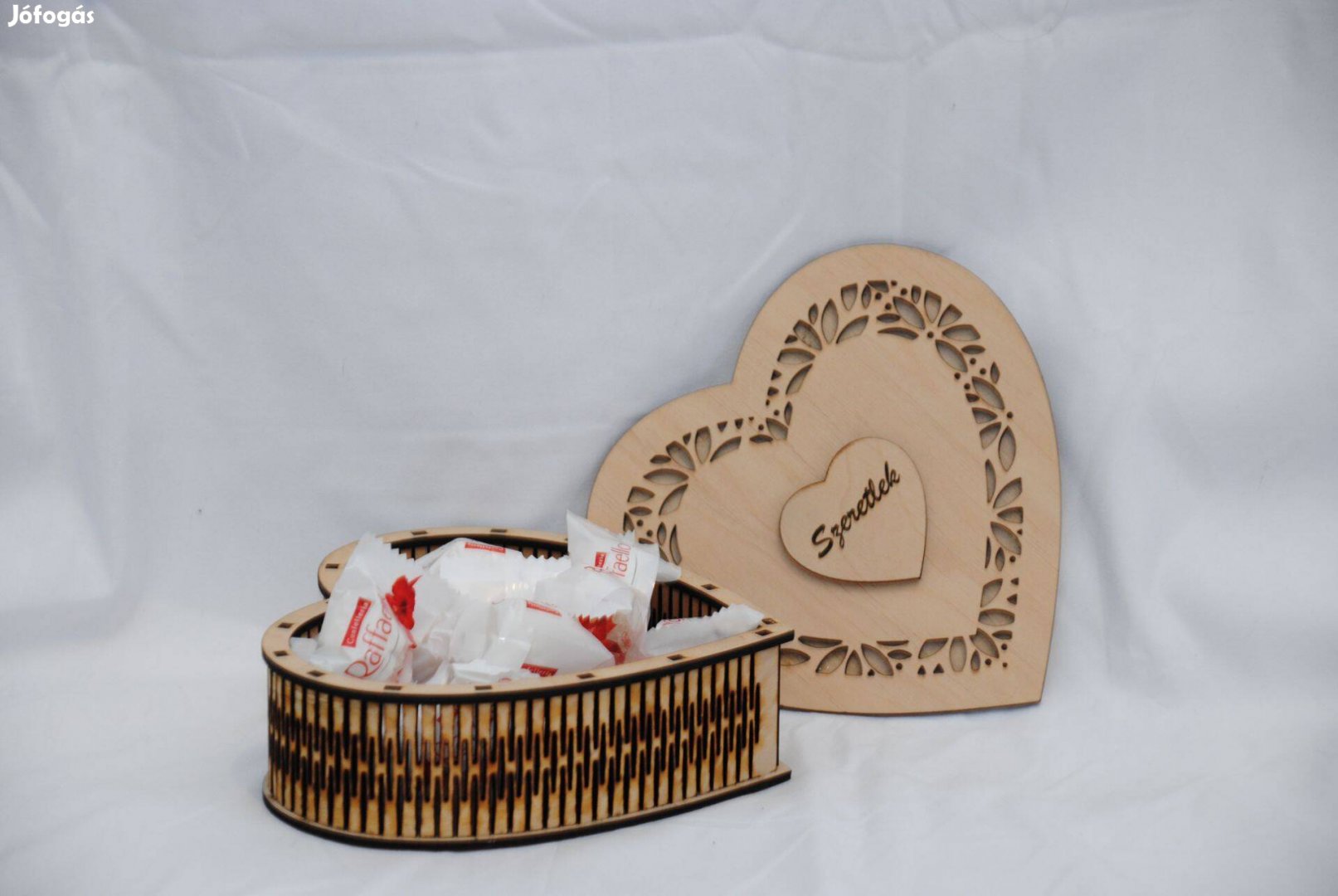 Szív formájú ajándédoboz valentinnapra anyáknapjára