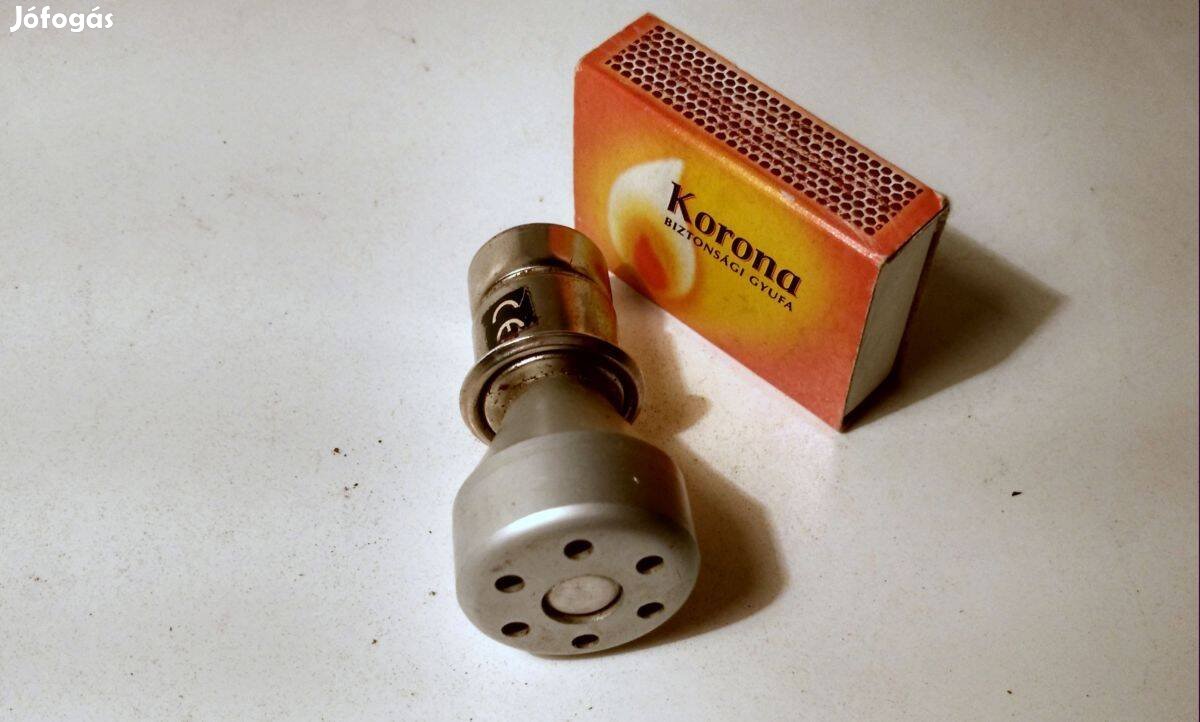 Szivargyújtó Autóba (Ver.1) LED-es (teszteletlen)