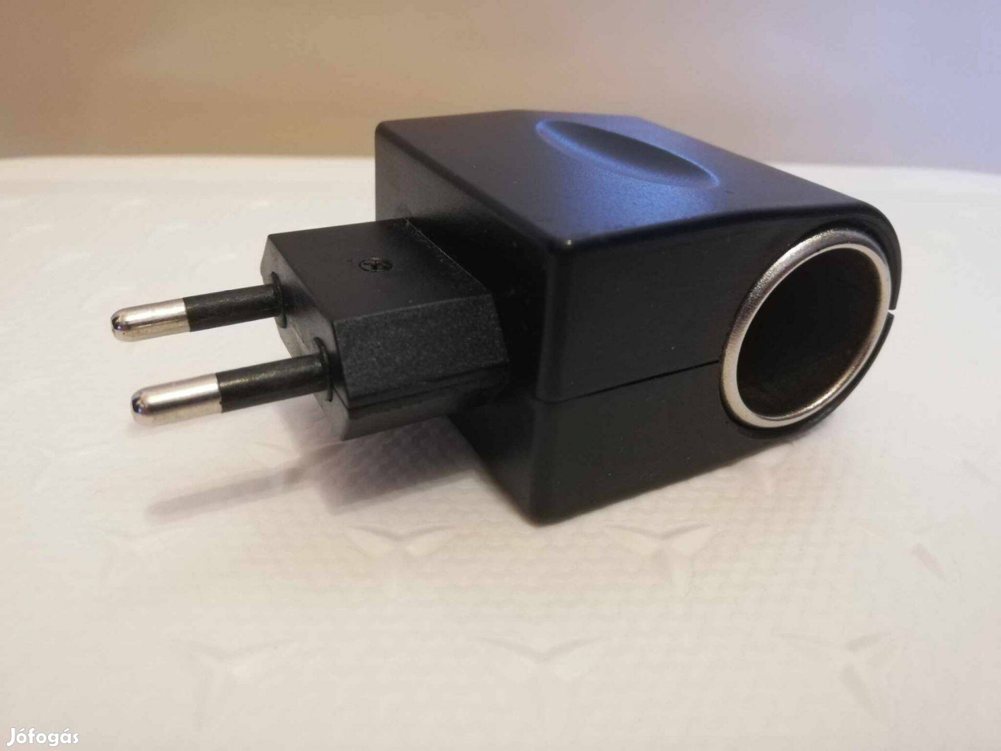 Szivargyújtós hálózati adapter eladó (javítandó)