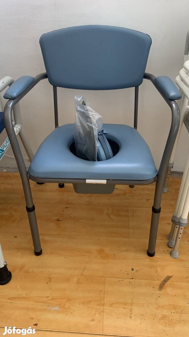 Szoba wc párnázott új