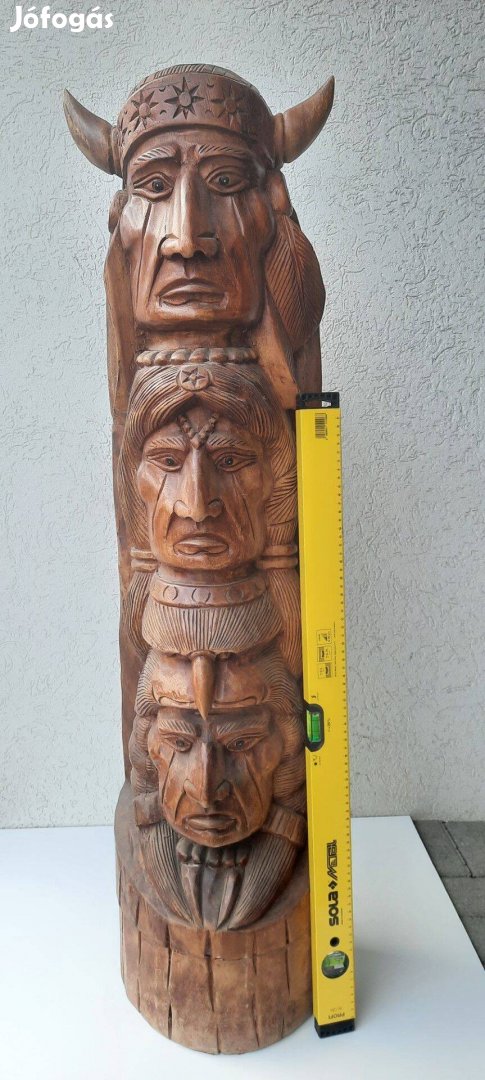 Szobor fa indián totem