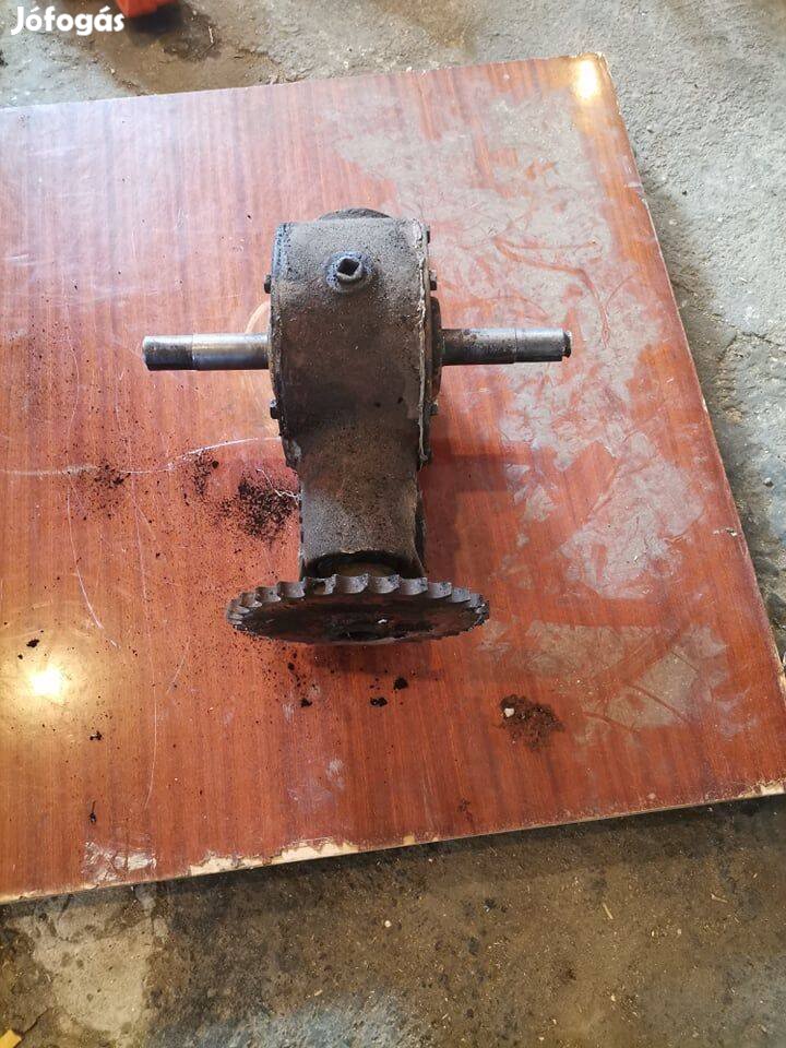 Szöghajtás, derékszöghajtás, T-hajtás eladó vagy cserélhető